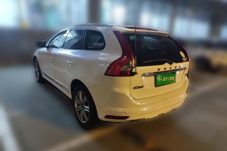 Used Volvo XC60 2016 T5 Smart Version Rear Left 45 Deg