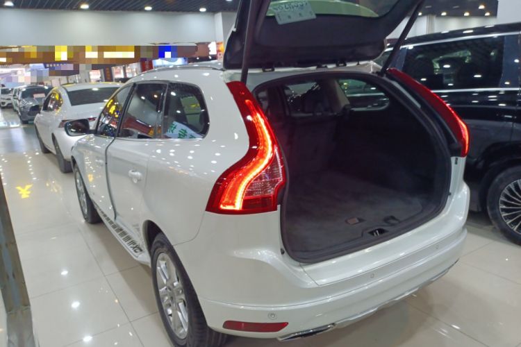 Used Volvo XC60 2016 T5 Smart Upgrade Model Rear Left 45 Deg
