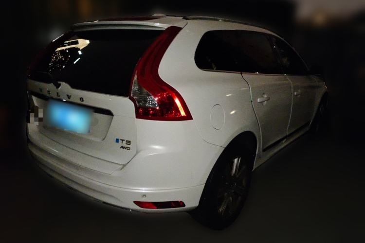 Used Volvo XC60 2016 T5 Smart Version Rear Right 45 Deg