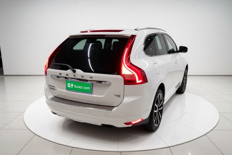 Used Volvo XC60 2016 T5 Smart Upgrade Model Rear Right 45 Deg