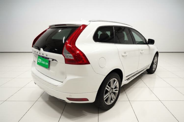 Used Volvo XC60 2016 T5 Smart Version Rear Right 45 Deg