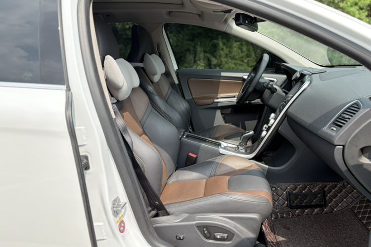 Used Volvo XC60 2016 T5 AWD Zhiyuan Edition Right Front Seat