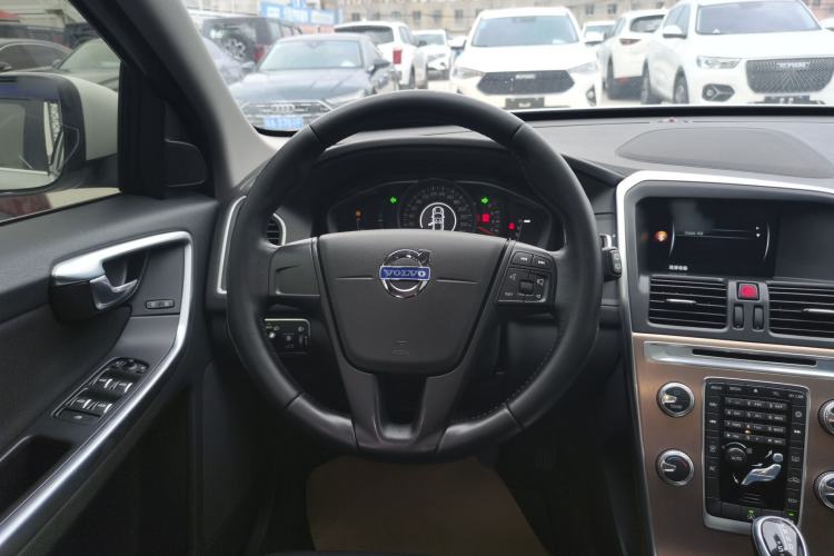 Used Volvo XC60 2016 T5 Smart Drive Edition Steering Wheel