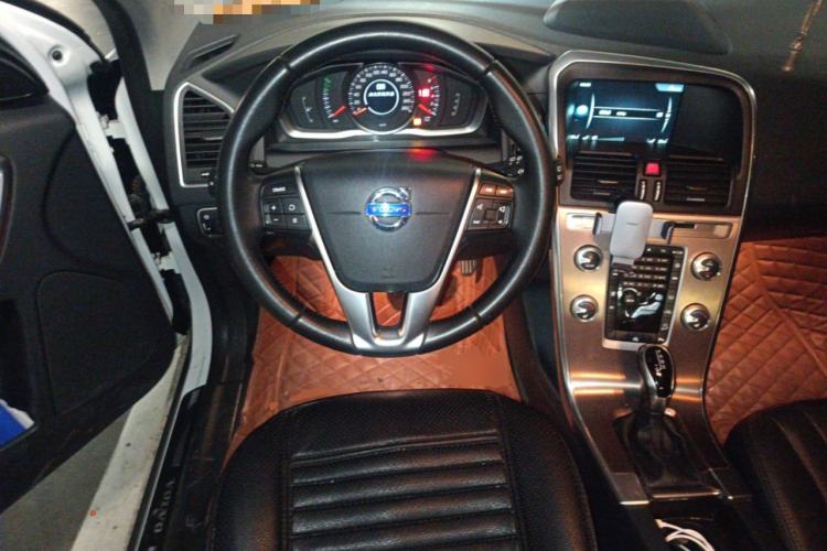 Used Volvo XC60 2016 T5 Smart Upgrade Model Steering Wheel