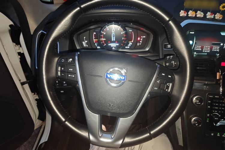 Used Volvo XC60 2016 T5 AWD Zhiyuan Edition Steering Wheel