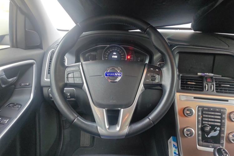 Used Volvo XC60 2016 T5 Smart Upgrade Model Steering Wheel