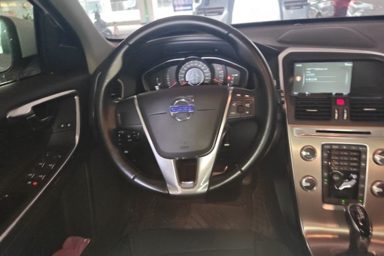 Used Volvo XC60 2016 T5 Smart Drive Edition Steering Wheel