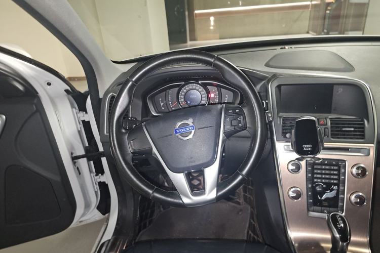 Used Volvo XC60 2016 T5 Smart Drive Edition Steering Wheel
