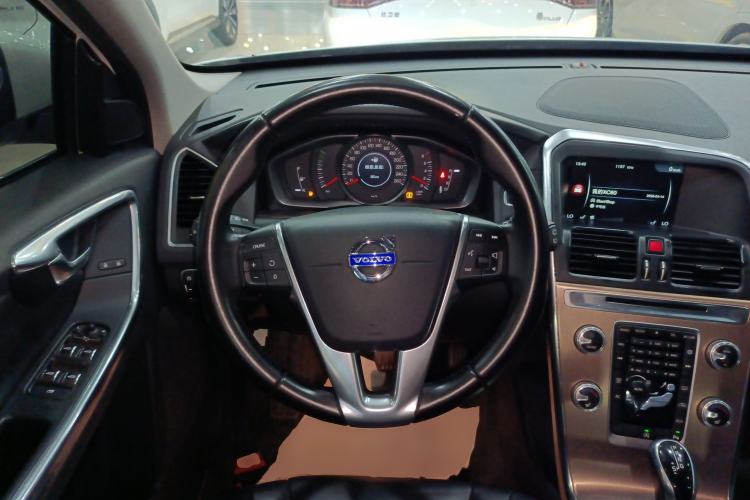 Used Volvo XC60 2016 T5 Smart Upgrade Model Steering Wheel
