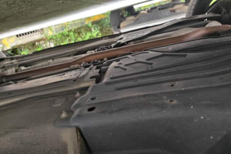Used Volvo XC60 2016 T5 AWD Zhiyuan Edition Chassis Front Right