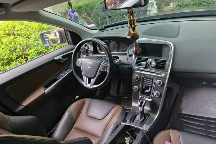 Used Volvo XC60 2016 T5 AWD Zhiyuan Edition Driver Seat