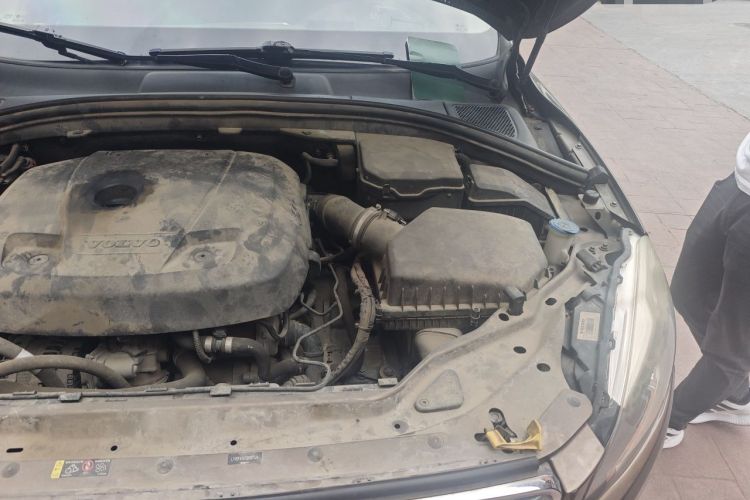 Used Volvo XC60 2016 T5 Smart Drive Edition Engine Bay Left