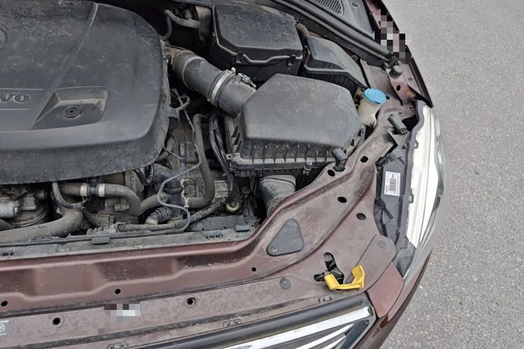 Used Volvo XC60 2016 T5 Smart Upgrade Model Engine Bay Left