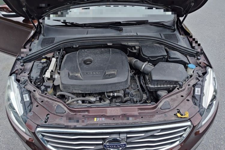 Used Volvo XC60 2016 T5 Smart Upgrade Model Engine Bay
