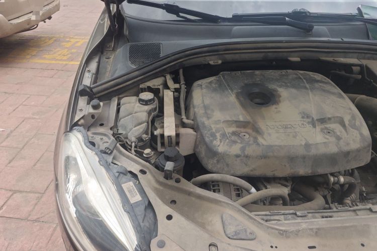 Used Volvo XC60 2016 T5 Smart Drive Edition Engine Bay Right