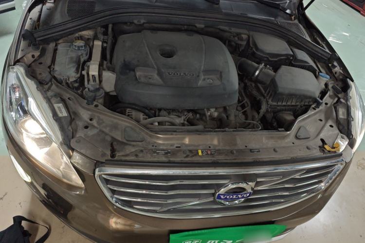 Used Volvo XC60 2016 T5 Smart Upgrade Model Engine Bay