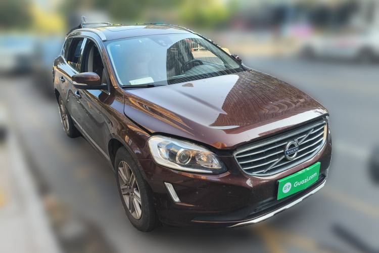 Used Volvo XC60 2016 T5 Smart Version Front Right 45 Deg