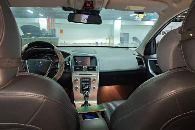 Used Volvo XC60 2016 T5 Smart Upgrade Model Headliner