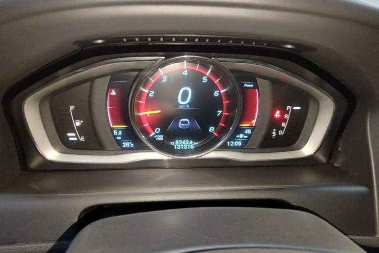 Used Volvo XC60 2016 T5 AWD Zhiyuan Edition Instrument Cluster