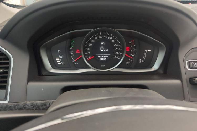 Used Volvo XC60 2016 T5 Smart Upgrade Model Instrument Cluster