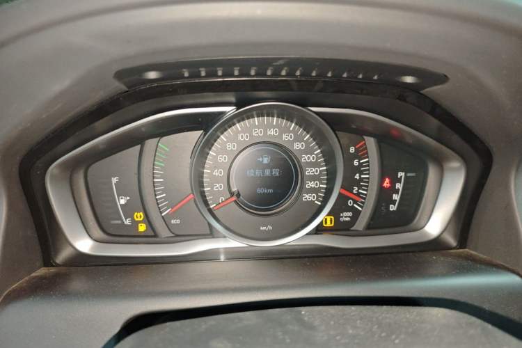 Used Volvo XC60 2016 T5 Smart Upgrade Model Instrument Cluster