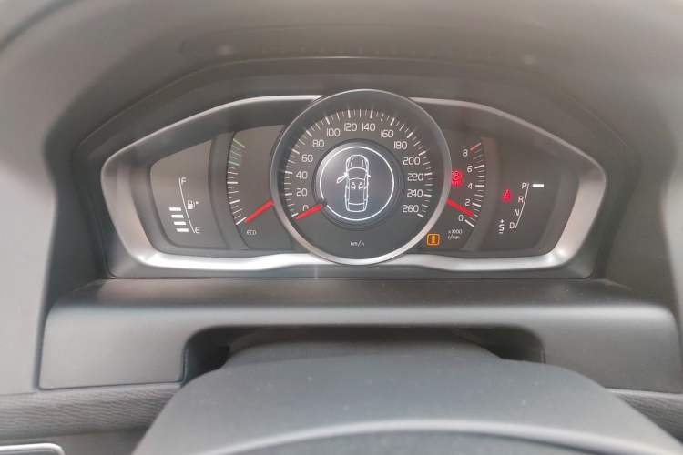 Used Volvo XC60 2016 T5 Smart Upgrade Model Instrument Cluster