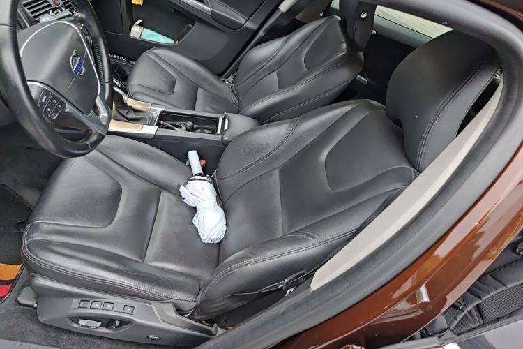 Used Volvo XC60 2016 T5 Smart Upgrade Model Left Front Seat
