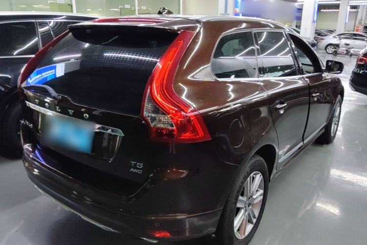 Used Volvo XC60 2016 T5 AWD Zhiyuan Edition Rear Right 45 Deg