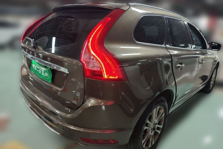 Used Volvo XC60 2016 T5 Smart Upgrade Model Rear Right 45 Deg