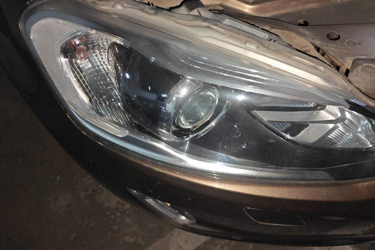Used Volvo XC60 2016 T5 AWD Zhiyuan Edition Right Front Headlight