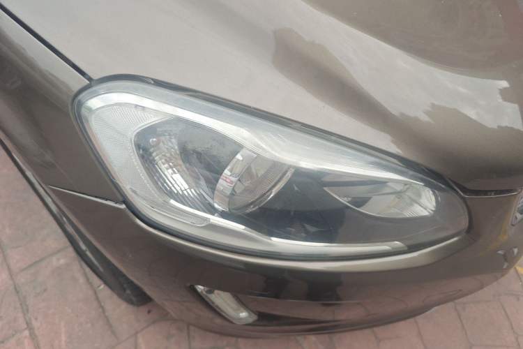 Used Volvo XC60 2016 T5 Smart Drive Edition Right Front Headlight