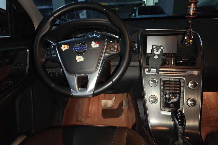 Used Volvo XC60 2016 T5 AWD Zhiyuan Edition Steering Wheel