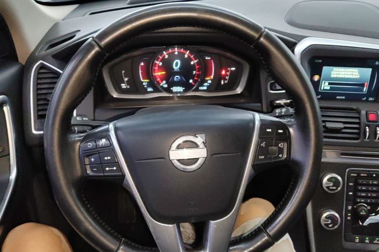Used Volvo XC60 2016 T5 AWD Zhiyuan Edition Steering Wheel