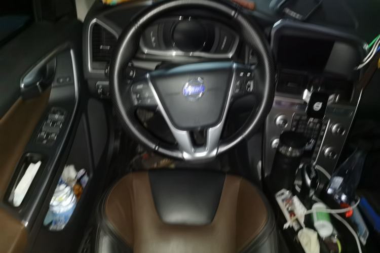 Used Volvo XC60 2016 T5 Smart Version Steering Wheel