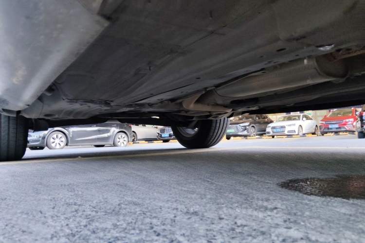 Used Volvo XC60 2017 T5 Smart Upgrade Edition Chassis Front Right