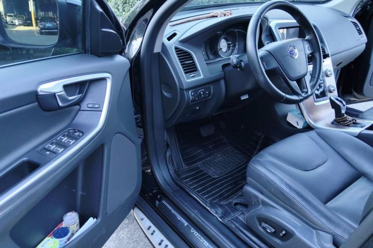 Used Volvo XC60 2017 T5 Smart Upgrade Edition Driver Seat