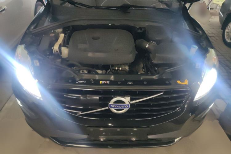 Used Volvo XC60 2017 T5 AWD Personalized Sport Upgrade Edition Engine Bay