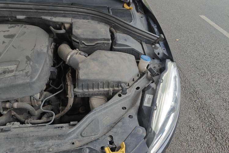 Used Volvo XC60 2017 T5 Smart Upgrade Edition Engine Bay Left