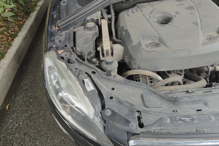 Used Volvo XC60 2017 T5 Smart Upgrade Edition Engine Bay Right