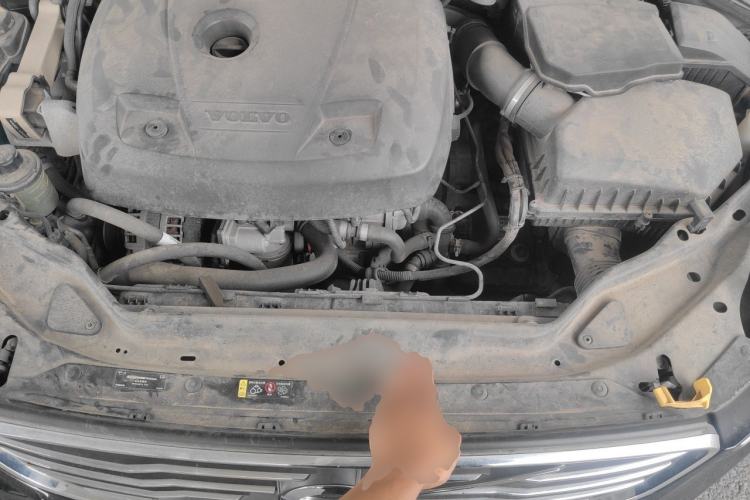 Used Volvo XC60 2017 T5 Smart Edition Engine Bay
