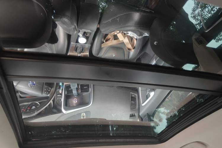Used Volvo XC60 2017 T5 Smart Upgrade Edition Headliner