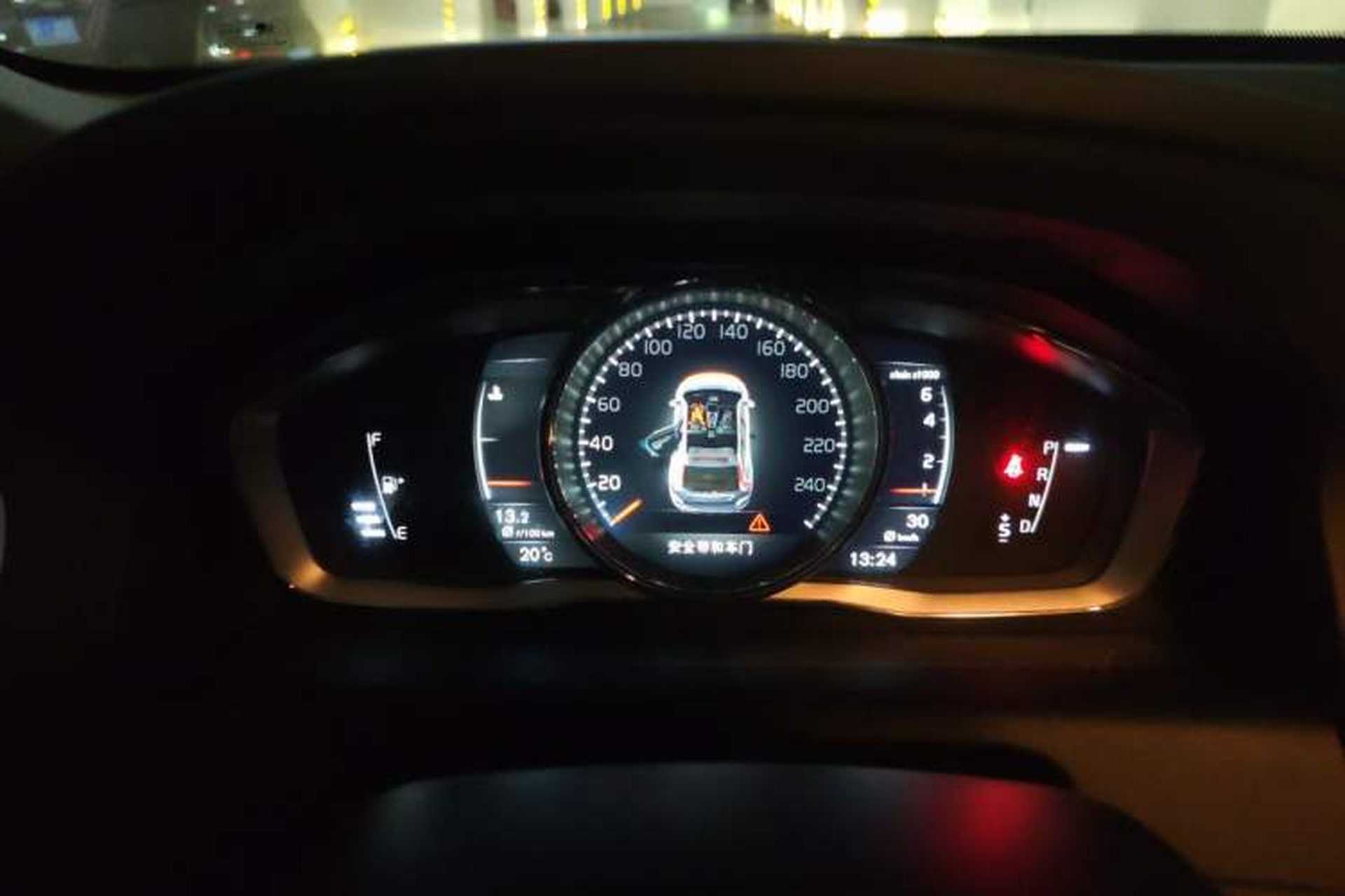 Used Volvo XC60 2017 T5 AWD Smart Range Edition Instrument Cluster