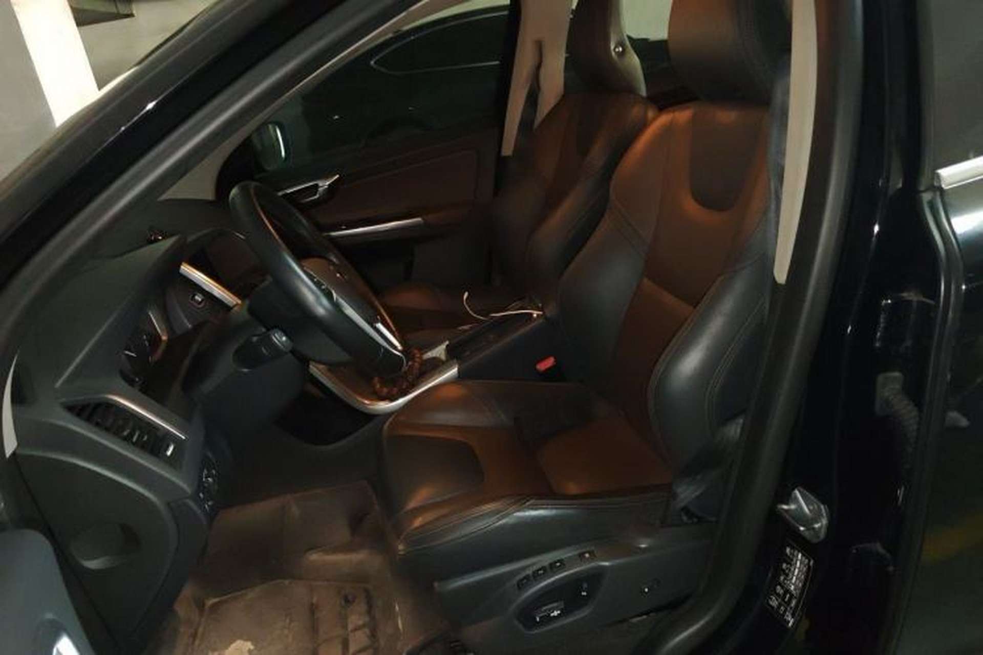 Used Volvo XC60 2017 T5 AWD Smart Range Edition Left Front Seat