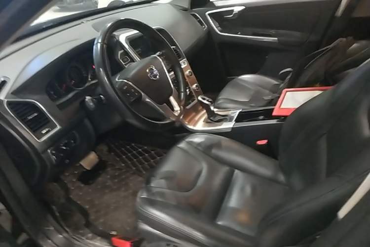 Used Volvo XC60 2017 T5 Smart Upgrade Edition Left Front Seat