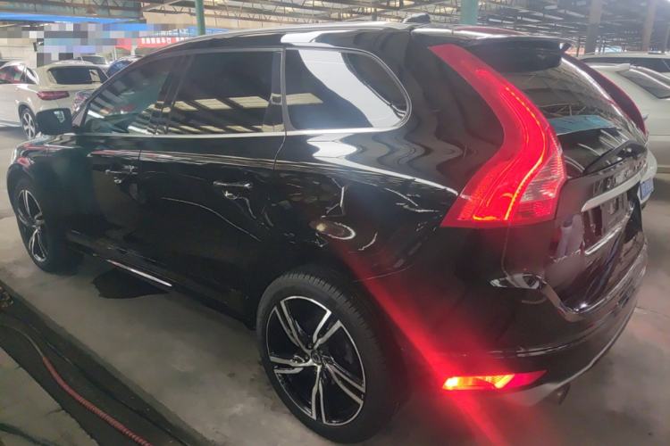 Used Volvo XC60 2017 T5 AWD Personalized Sport Upgrade Edition Left Side