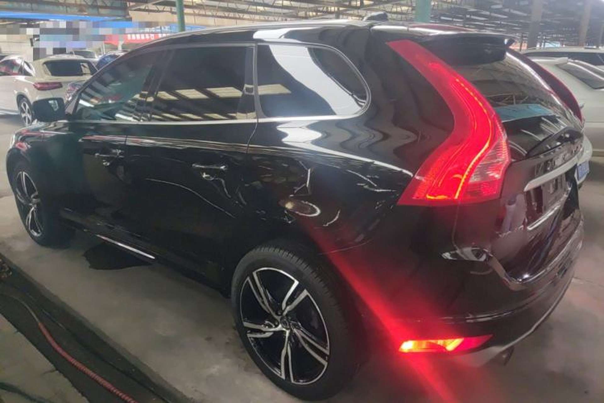 Used Volvo XC60 2017 T5 AWD Personalized Sport Upgrade Edition Left Side