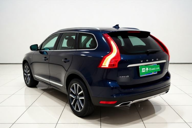 Used Volvo XC60 2017 T5 AWD Smart Upgrade Edition Rear Left 45 Deg