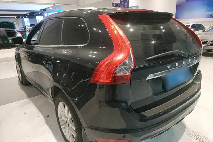 Used Volvo XC60 2017 T5 Smart Upgrade Edition Rear Left 45 Deg