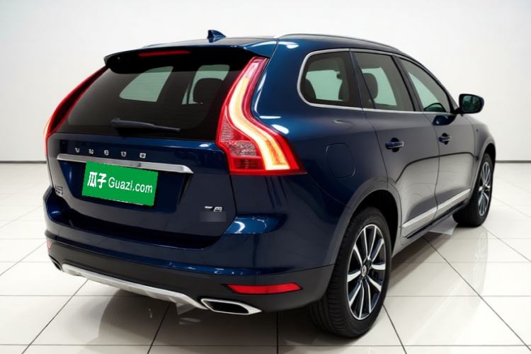 Used Volvo XC60 2017 T5 AWD Smart Upgrade Edition Rear Right 45 Deg