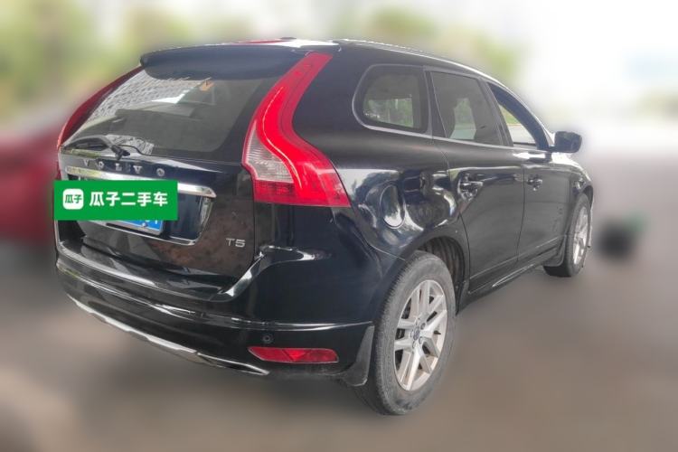 Used Volvo XC60 2017 T5 Smart Edition Rear Right 45 Deg